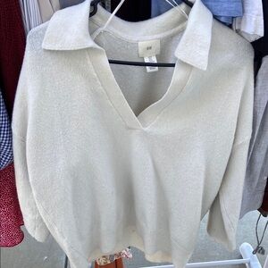 H&M Cream V-Neck Sweater